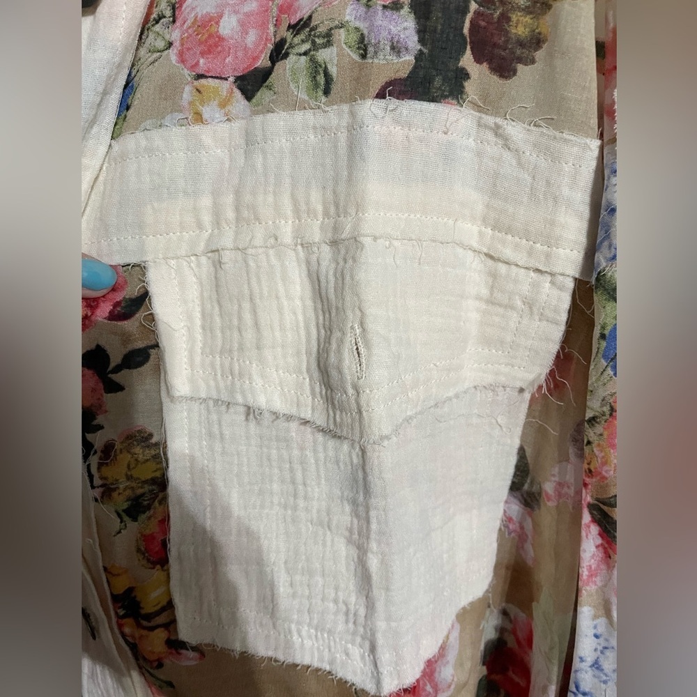 P.o.l Exposed Pockets Floral Shirt In Size Large. - Picture 6 of 13